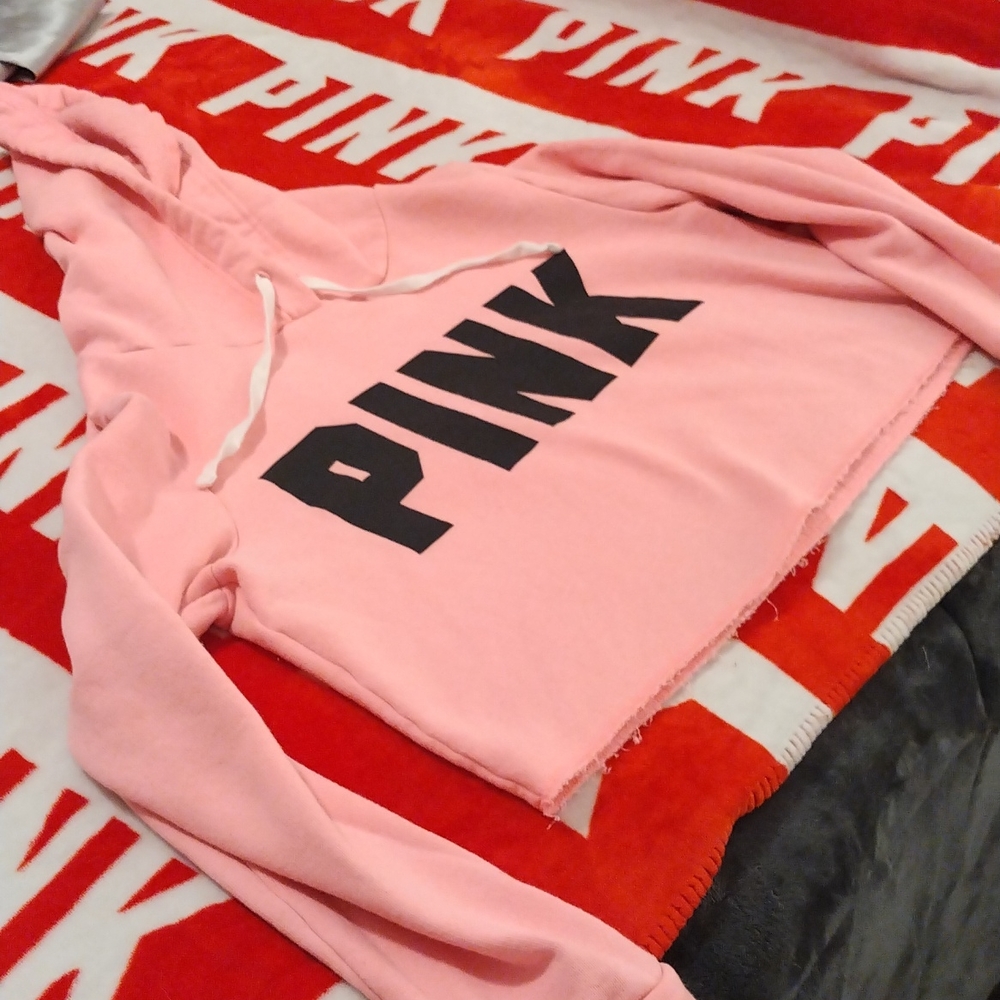 Vs pink cropped hoodie